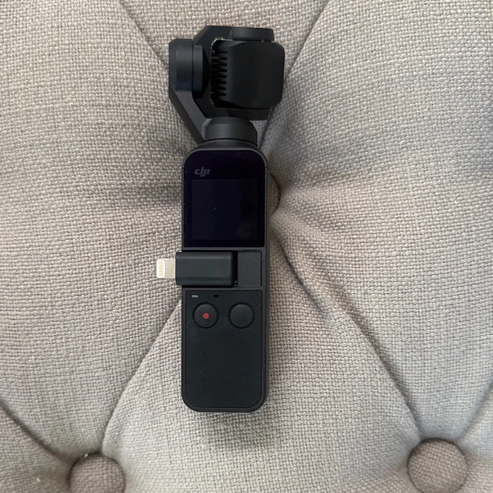 DJI osmo pocket Black and Gray Camera Set